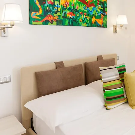 Pessina 90 Apartament *
